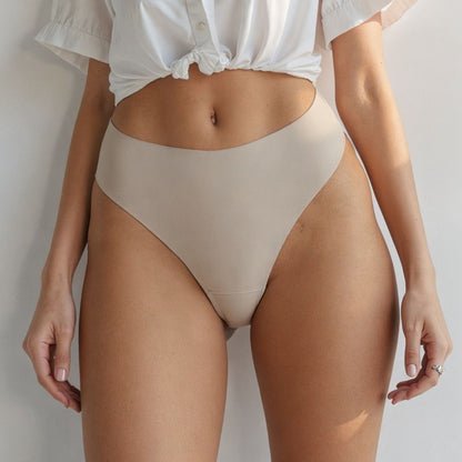 Seamless Camel Toe Thong
